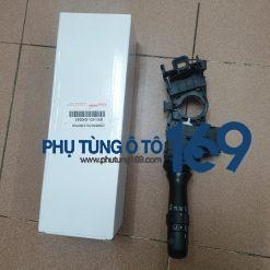 Công tắc pha cos xe ô tô Công tắc pha cos có công dụng được sử dụng để chỉnh tác dụng đèn pha vào ban đêm. Người lái xe có thể tùy chỉnh hai chế độ pha (chiếu gần), chế độ cos (chiếu xa) tùy từng tình huống giúp an toàn hơn. Là một trong những bộ phận quan trọng của hệ thông công tắc của xe. Thiết bị này đóng vai trò đặc biệt quan trong trong quá trình di chuyển vào buổi tối, đảm bảo an toàn cho cả tài xế và những người đi đường ngược chiều.