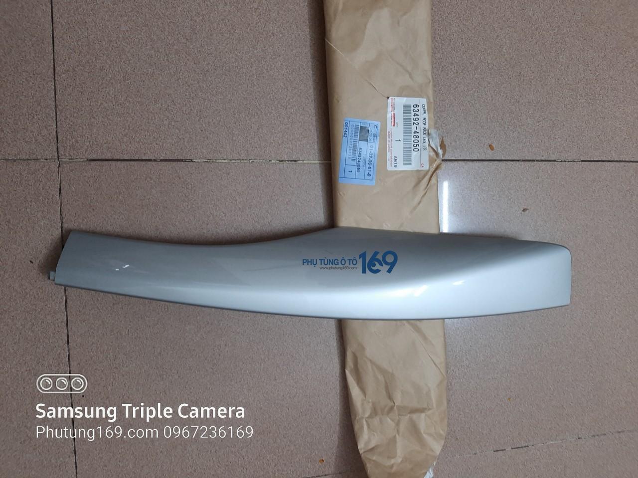 Ốp giá nóc trước phải Lexus RX350 Ốp giá nóc trước phải Lexus RX350