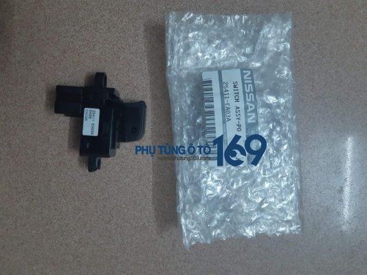 Công tắc lên kính trước phải Nissan Navara Công tắc lên kính trước phải Nissan Navara