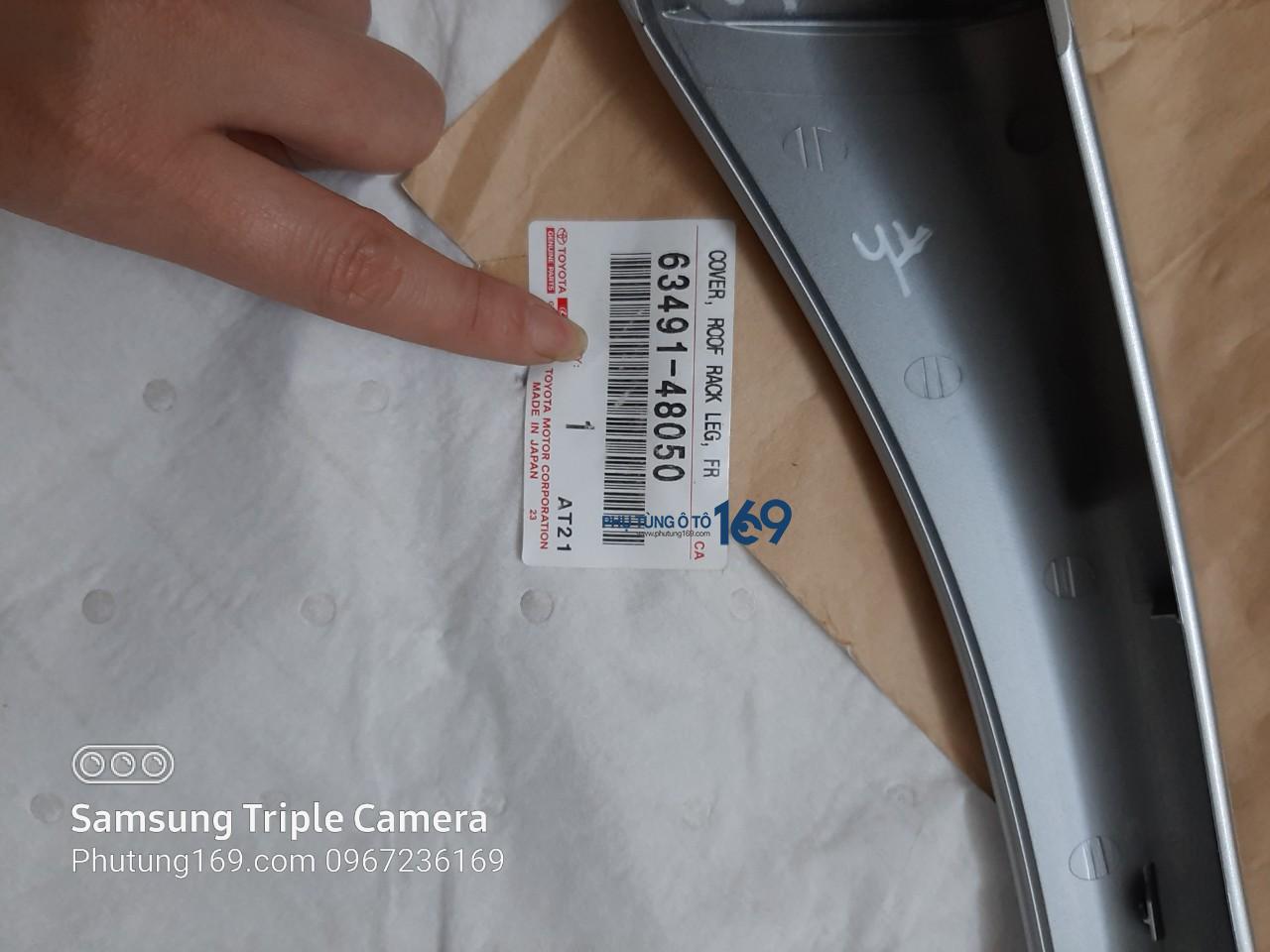 Ốp giá nóc trước phải Lexus RX350 Ốp giá nóc trước phải Lexus RX350