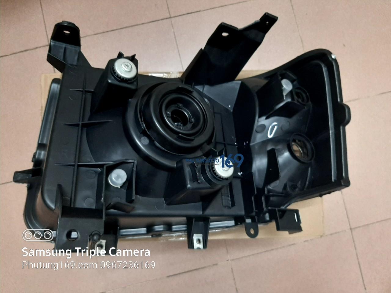 Đèn pha trái Ford Everest Đèn pha trái Ford Everest