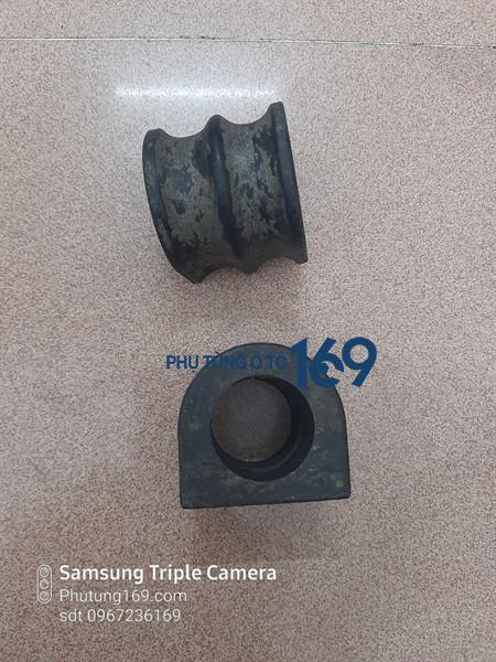 Cao su cân bằng trước Nissan Navara Cao su cân bằng trước Nissan Navara