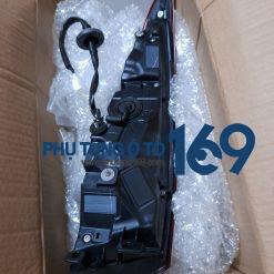 Đèn hậu miếng ngoài Mazda 3