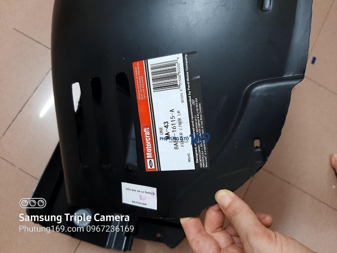 Chắn bùn lòng dè trước Ford Fiesta Chắn bùn lòng dè trước Ford Fiesta