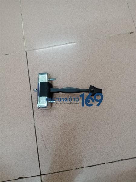 Hạn chế cánh cửa Toyota Camry 2.5q Hạn chế cánh cửa Toyota Camry 2.5q