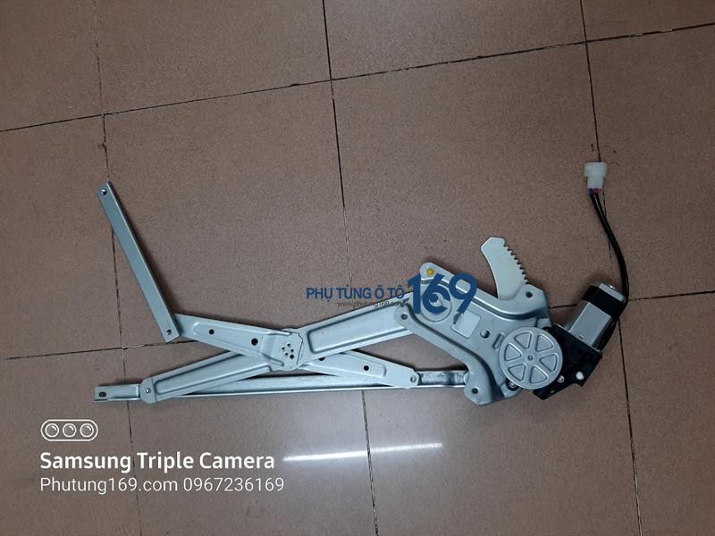 Compa lên kính trước Ford Everest Compa lên kính trước Ford Everest