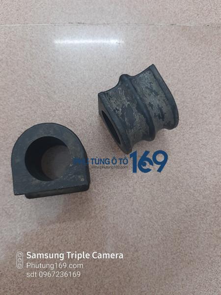 Cao su cân bằng trước Nissan Navara Cao su cân bằng trước Nissan Navara