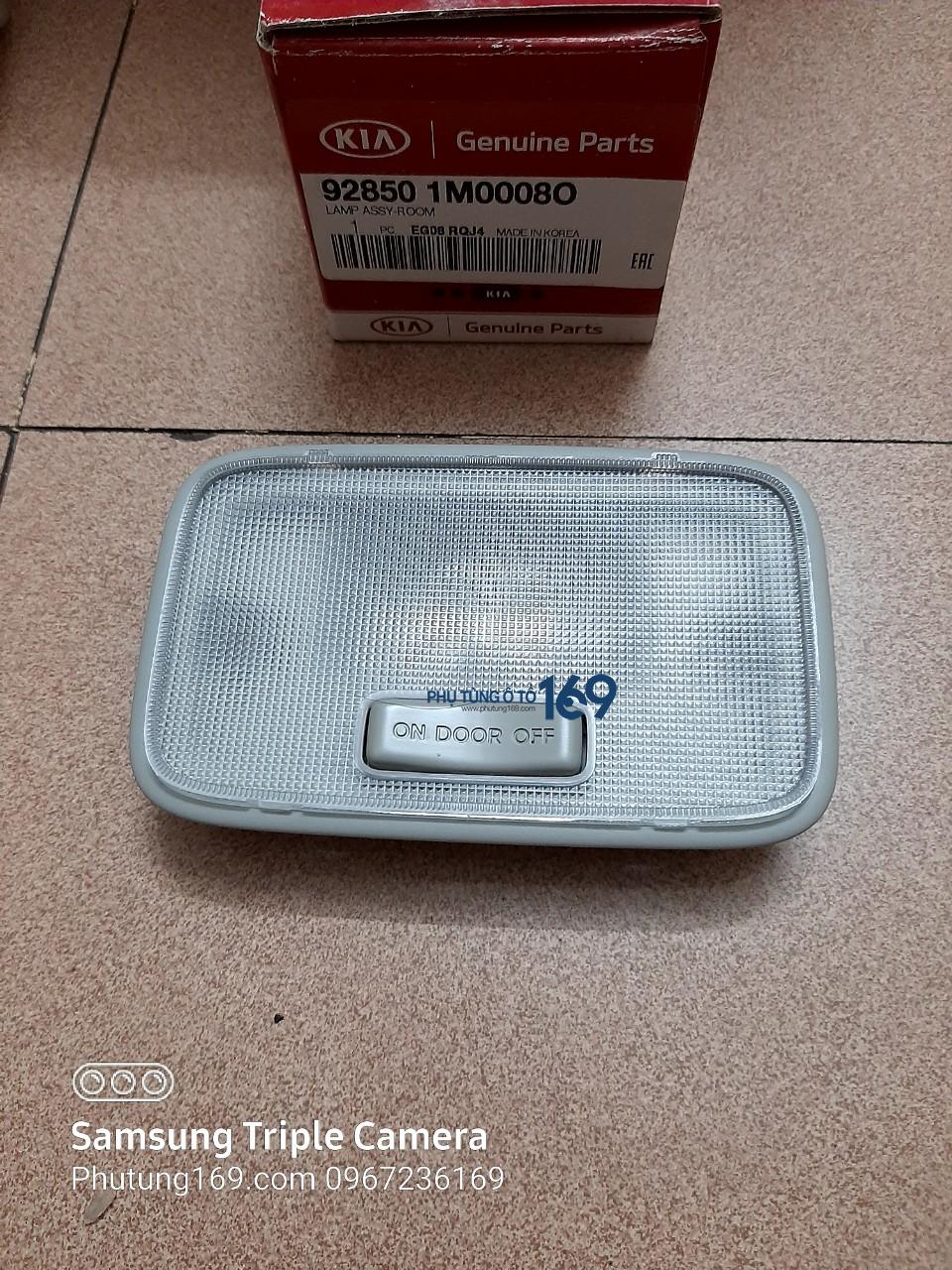 Đèn trần sau Kia Cerato Đèn trần sau Kia Forte