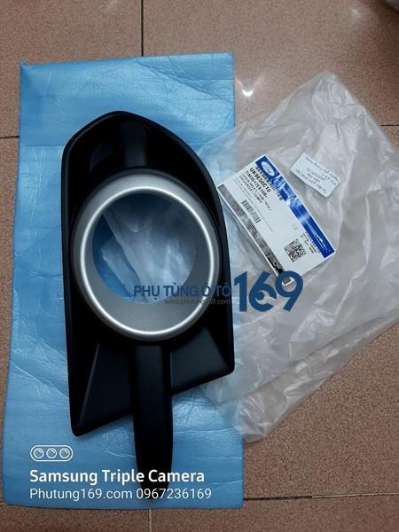 ỐP đèn gầm Ba đờ xốc trước Ford Everest ỐP đèn gầm Ba đờ xốc trước Ford Everest