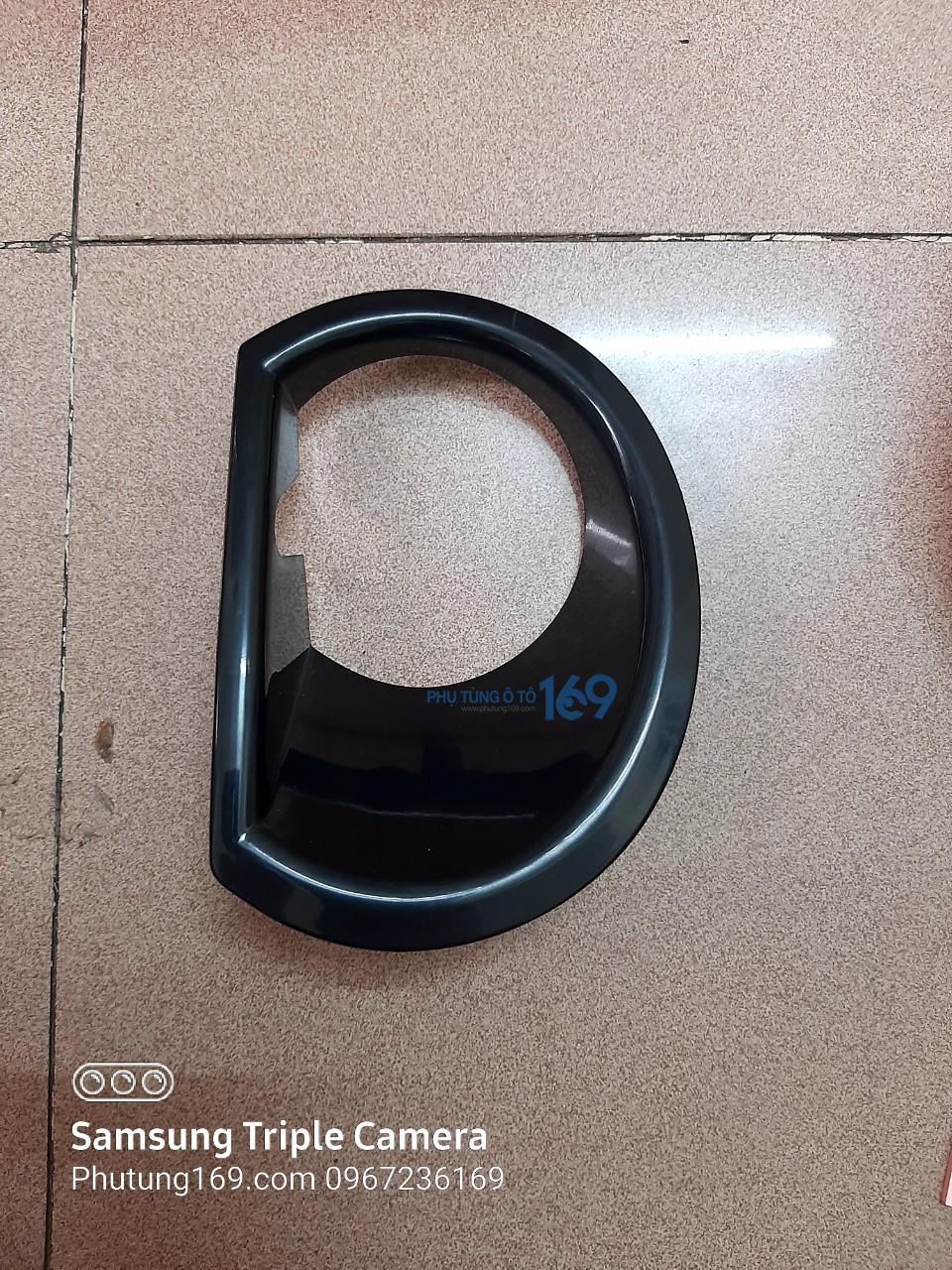 Ốp đèn gầm trái Chevrolet Colorado Ốp đèn gầm trái Chevrolet Colorado