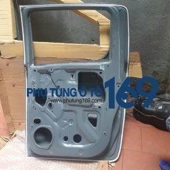 Cánh cửa sau phải Ford Ranger