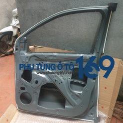 Cánh cửa trước phải Ford Ranger