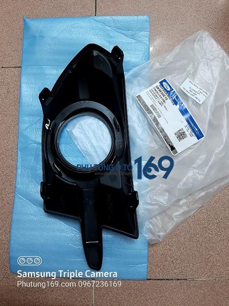 ỐP đèn gầm Ba đờ xốc trước Ford Everest ỐP đèn gầm Ba đờ xốc trước Ford Everest