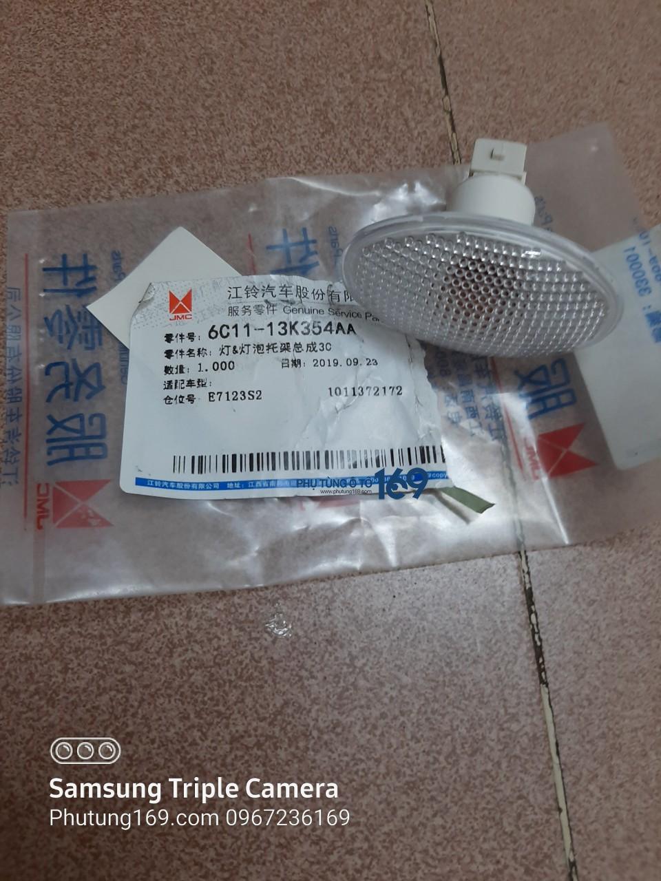 Xi nhan gương Ford Transit Xi nhan gương Ford Transit