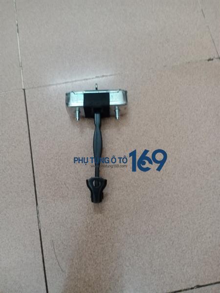 Hạn chế cánh cửa Toyota Camry 2.5q Hạn chế cánh cửa Toyota Camry 2.5q