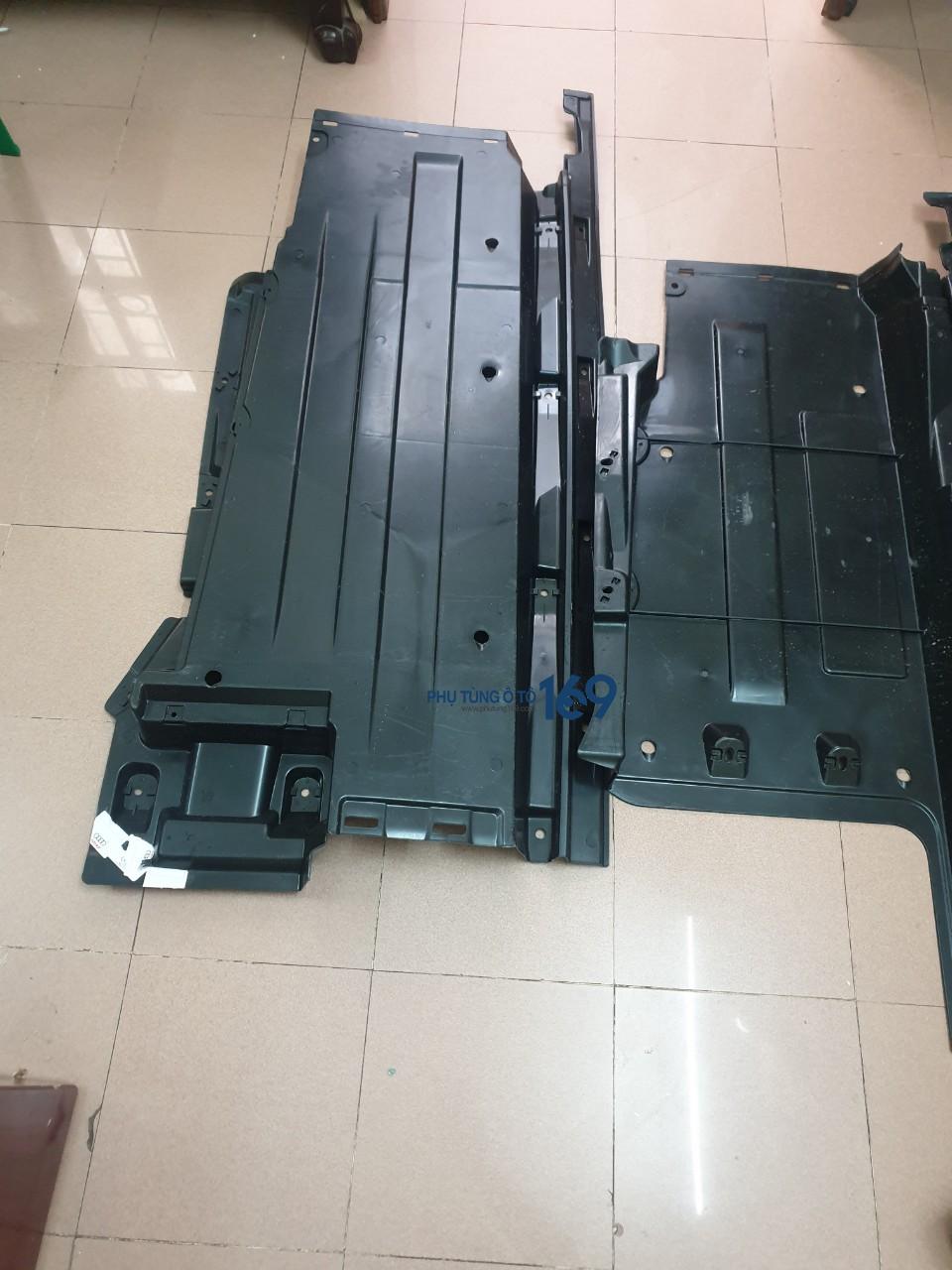 Chắn bùn gầm trái Audi Q5 Chắn bùn gầm trái Audi Q5