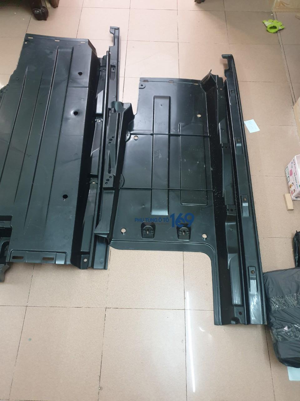 Chắn bùn gầm phải Audi Q5 Chắn bùn gầm phải Audi Q5