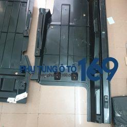 Chắn bùn gầm phải Audi Q5