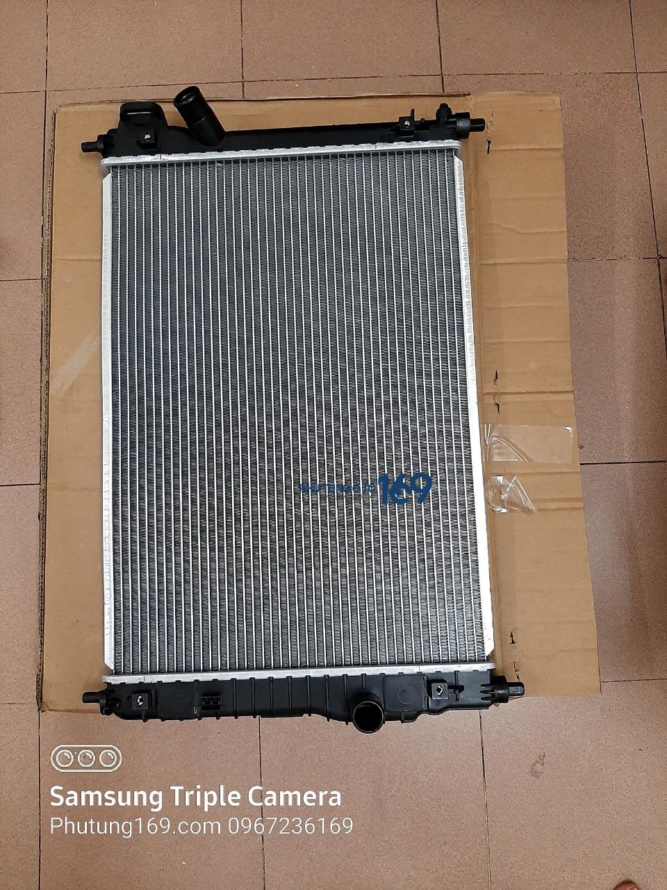 Két nước Chevrolet Aveo Két nước Chevrolet Aveo