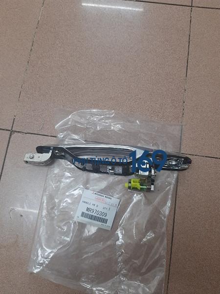 Tay mở cửa ngoài sau phải Mitsubishi Lancer Tay mở cửa ngoài sau phải Mitsubishi Lancer