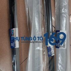 Nẹp chân kính cửa ngoài trước lái Hyundai Getz