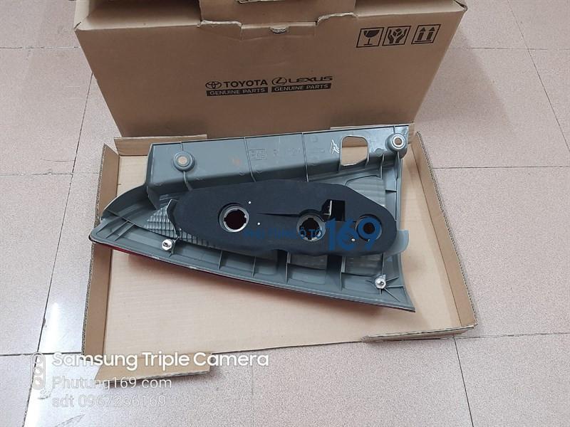 Đèn hậu trái Toyota Innova Đèn hậu trái Toyota Innova