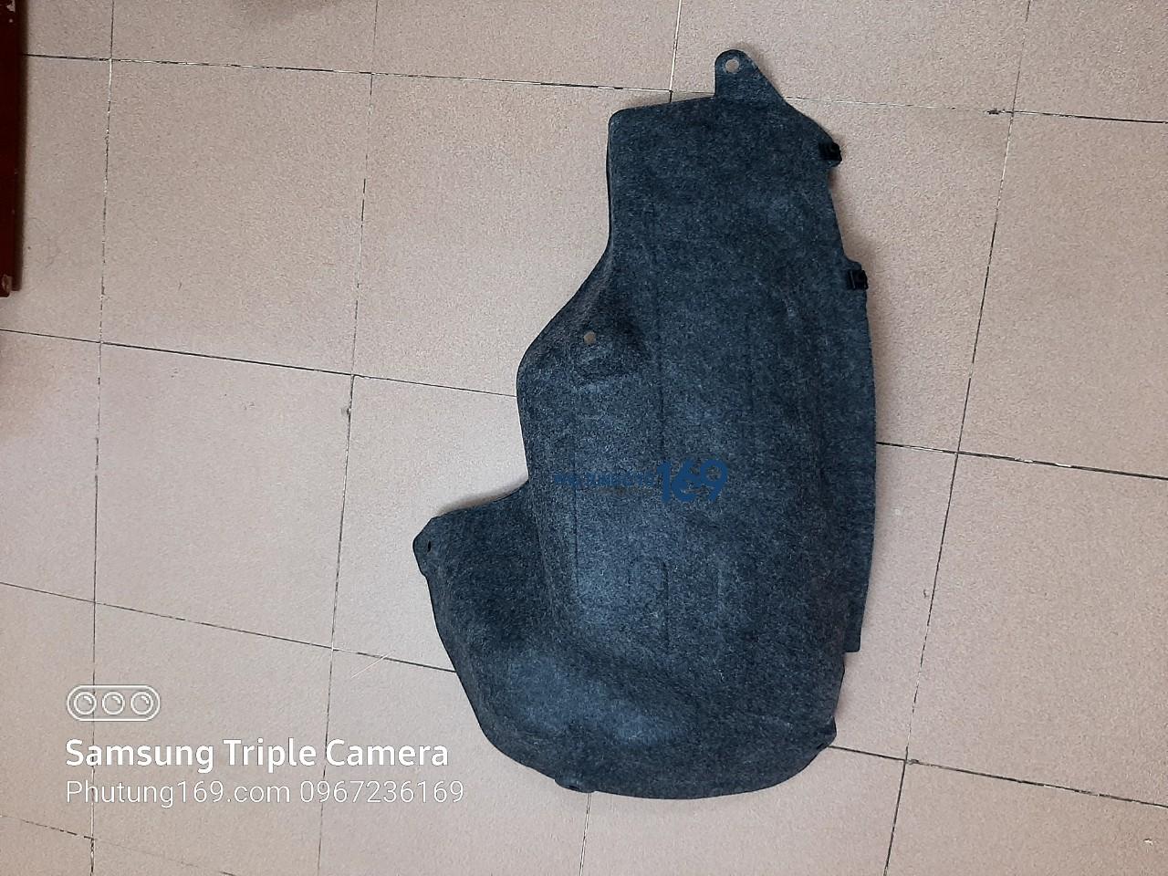 Lòng dè chắn bùn sau trái Hyundai Sonata Lòng dè chắn bùn sau trái Hyundai Sonata