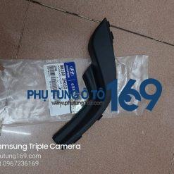 Ốp chân kính chắn gió Elantra