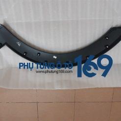 Ốp phồng tai xe trước phụ Chevrolet Captiva