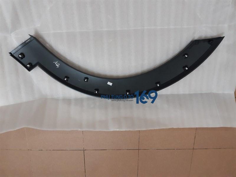 Ốp phồng tai xe trước phụ Chevrolet Captiva Ốp phồng tai xe trước phụ Chevrolet Captiva