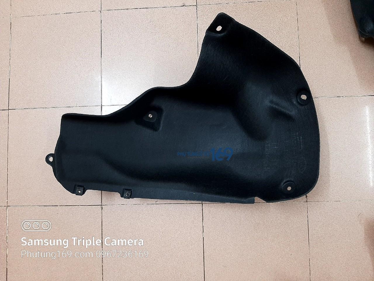 Lòng dè chắn bùn sau trái Hyundai Sonata Lòng dè chắn bùn sau trái Hyundai Sonata