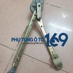 Giằng gạt mưa Tobe