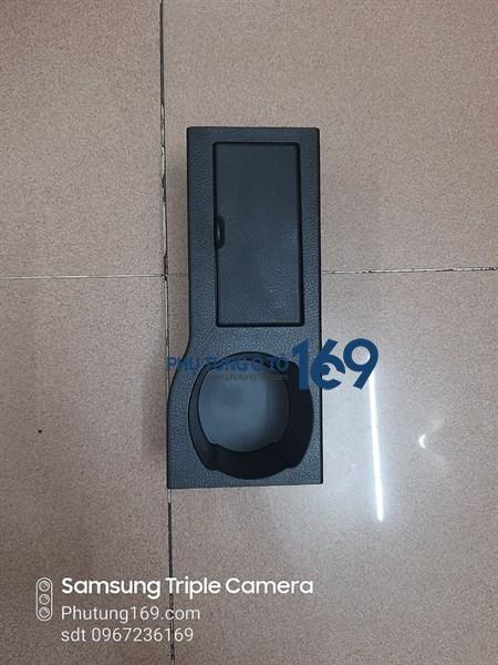 Hộp gạt tàn thuốc Ford Mondeo Hộp gạt tàn thuốc Ford Mondeo