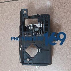 Tay mở cửa trong Hyundai Avante