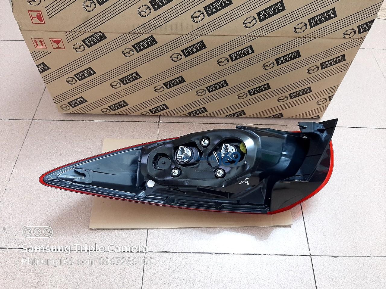 Đèn hậu ngoài lái Mazda Cx5 Đèn hậu ngoài lái Mazda Cx5