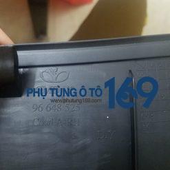 Ốp chân kính chắn gió Daewoo Gentra