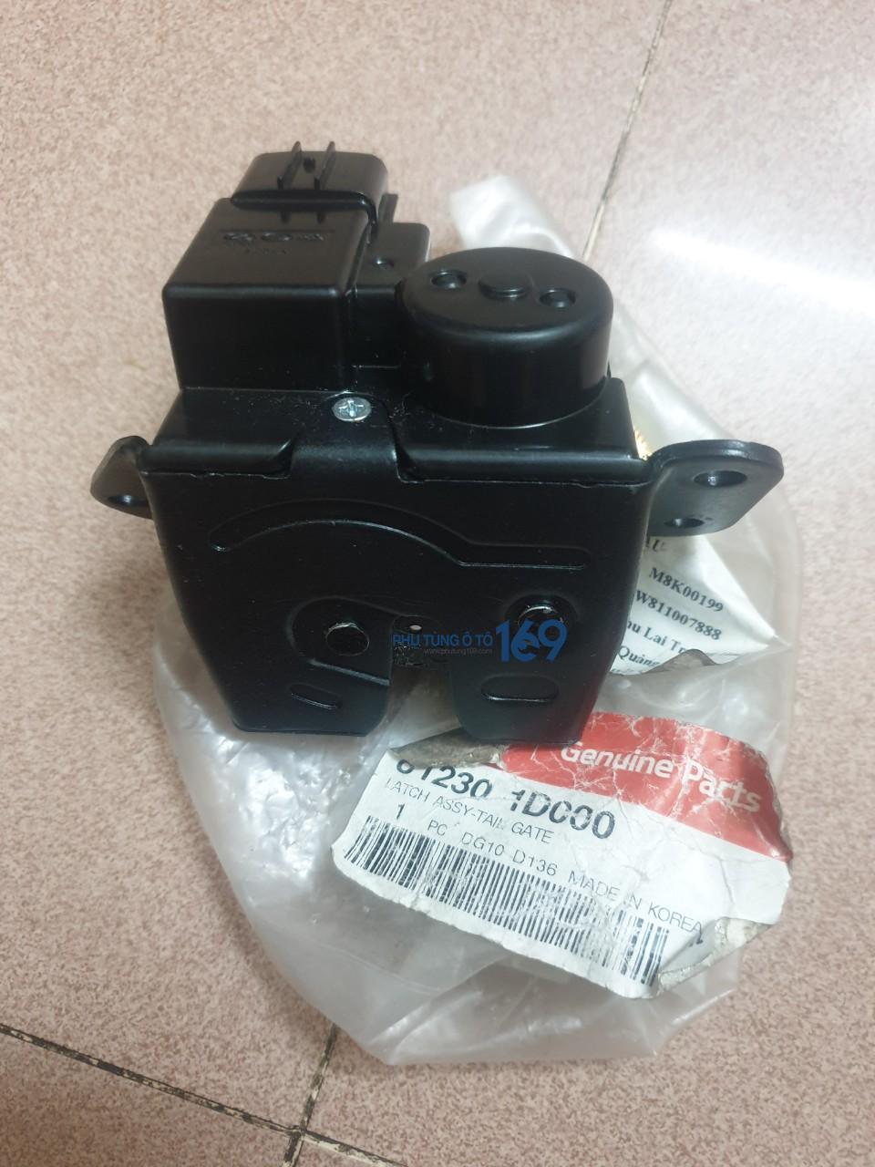 Ổ khóa ngậm cốp hậu Kia Carens Ổ khóa ngậm cốp hậu Kia Carens