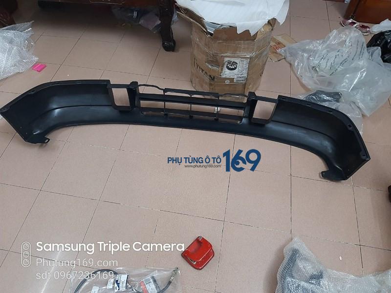Cản trước miếng dưới Ford Ranger Cản trước miếng dưới Ford Ranger