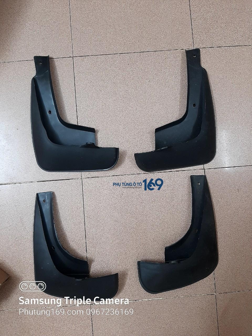 Chắn bùn bánh Toyota Camry 2.4 Chắn bùn bánh Toyota Camry 2.4