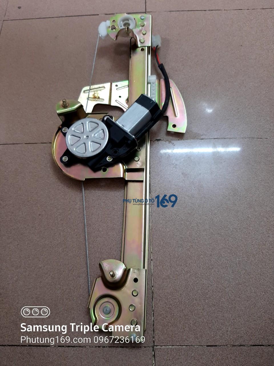 Compa lên xuống kính liền mô tơ trước phải Vinaxuki Compa lên xuống kính liền mô tơ trước phải Vinaxuki