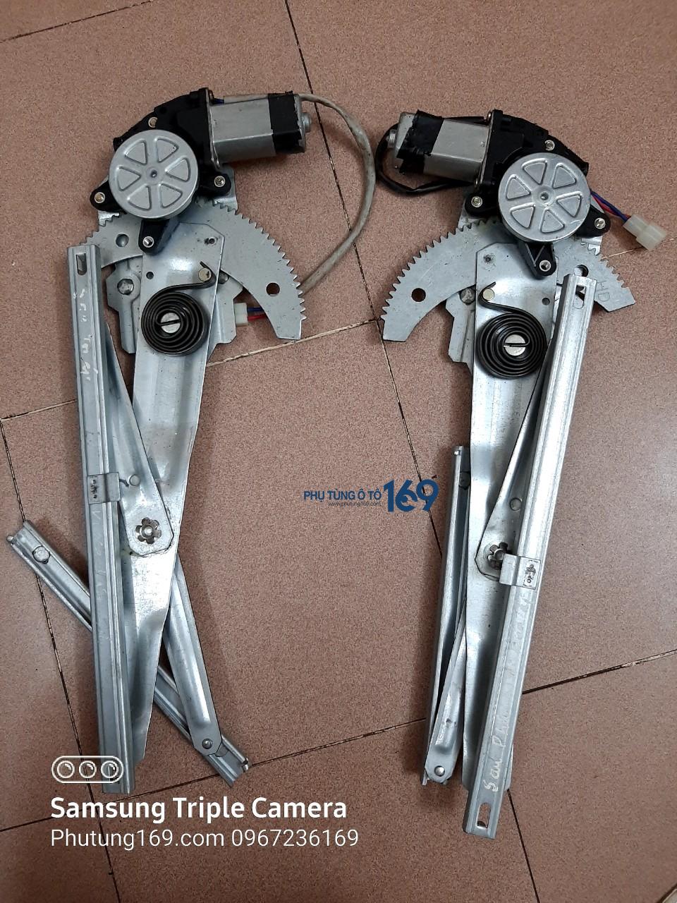 Compa lên xuống kính sau liền mô tơ Vinaxuki Compa lên xuống kính sau liền mô tơ Vinaxuki