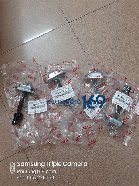 Hạn chế cánh cửa Toyota Camry 3.0 Hạn chế cánh cửa Toyota Camry 3.0