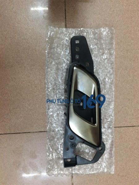 Tay mở trong lái Ford Ranger Tay mở trong lái Ford Ranger