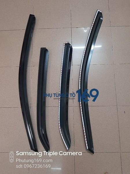 Vè che mưa Toyota Altis Vè che mưa Toyota Altis