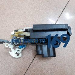 Khóa ngậm cánh cửa Daewoo Nubira