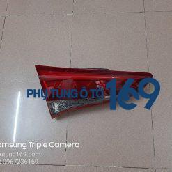 Đèn hậu miếng trong trái Hyundai Tucson