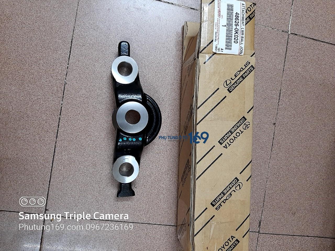 Tai bắt rotuyn lái Toyota Hilux Tai bắt rotuyn lái Toyota Hilux