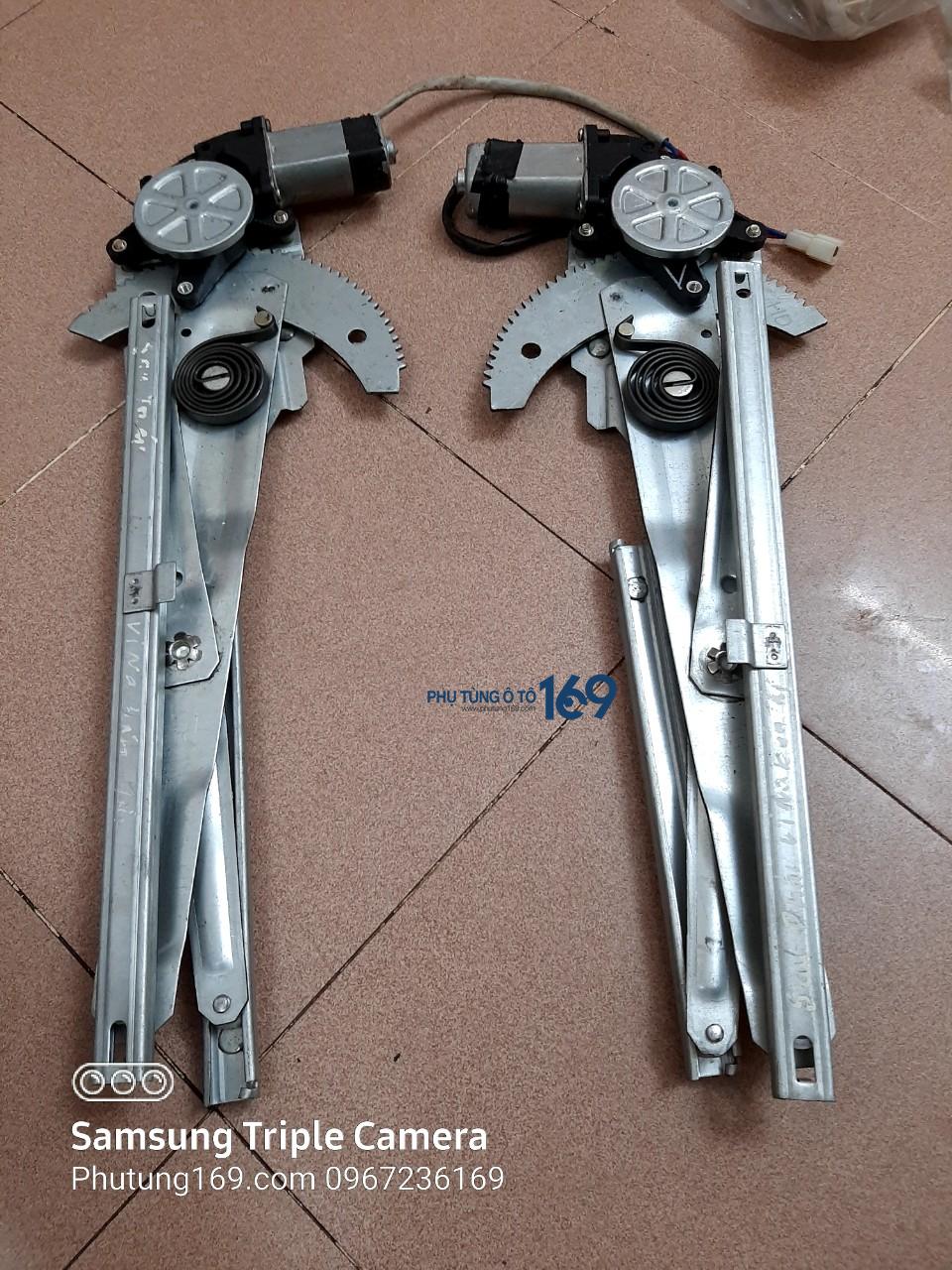 Compa lên xuống kính sau liền mô tơ Vinaxuki Compa lên xuống kính sau liền mô tơ Vinaxuki