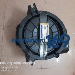 Hộp lọc gió dưới Mazda Bt50