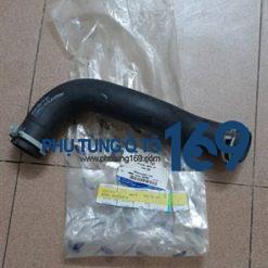 Ống cao su két nước trên Mazda Bt50